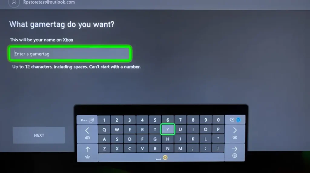 اسم اکانت ایکس باکس خود را انتخاب کنید.